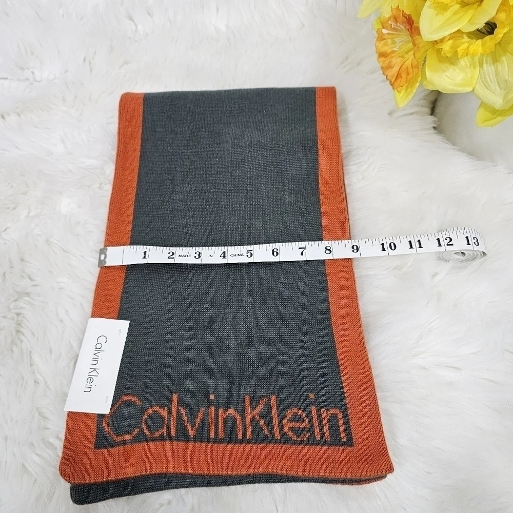 Calvin Klein unisex gray and orange Gryora scarf new